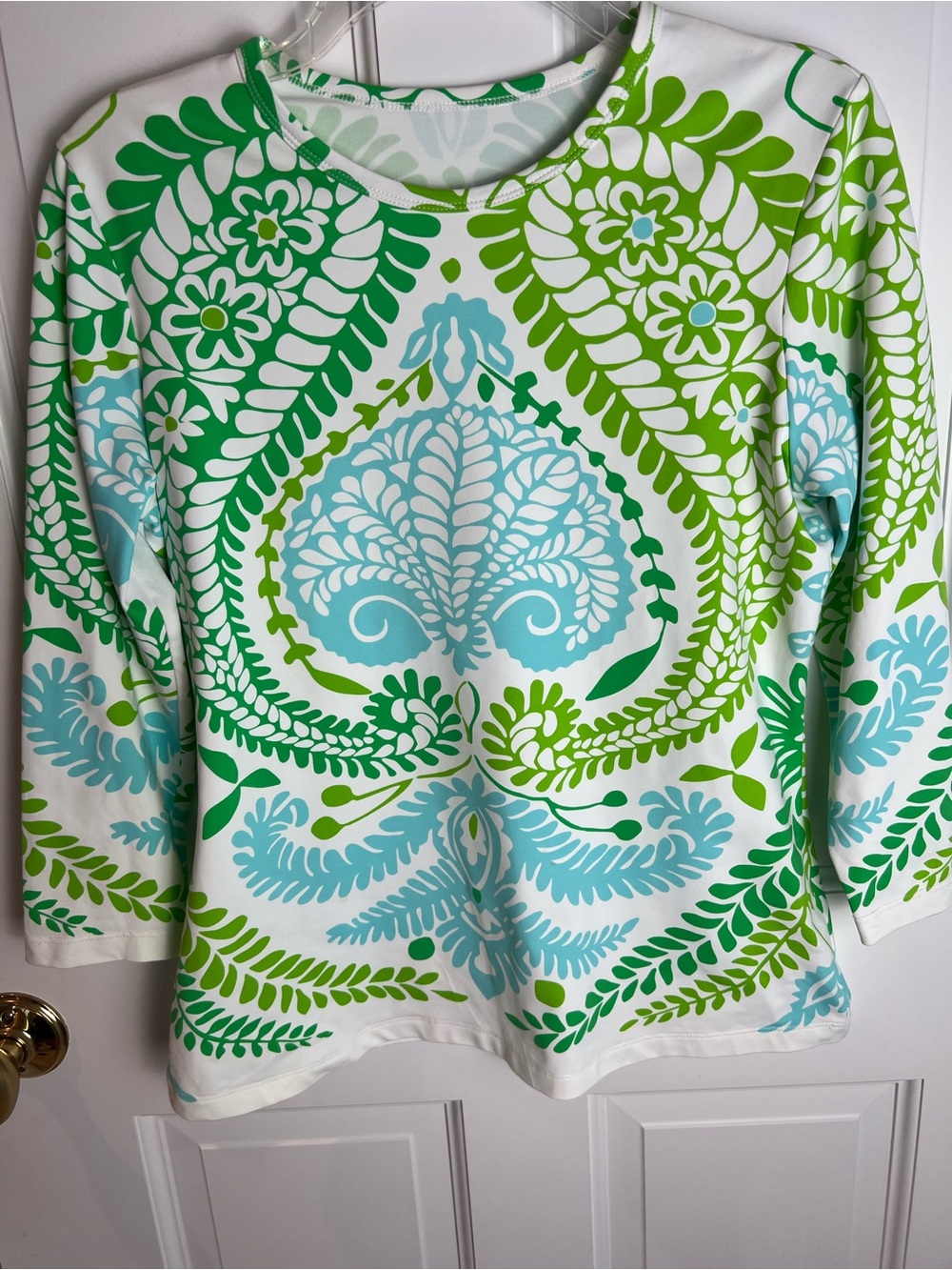 J. McLaughlin White Top with Green and Aqua Leaf Print